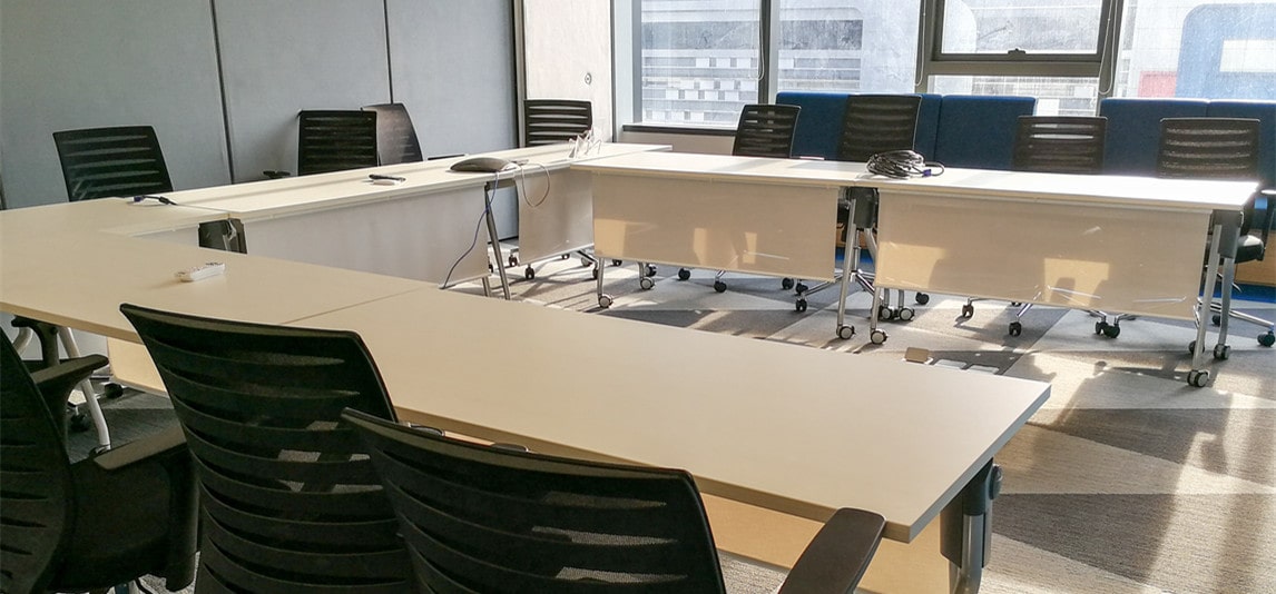 advantages u shaped desk in office